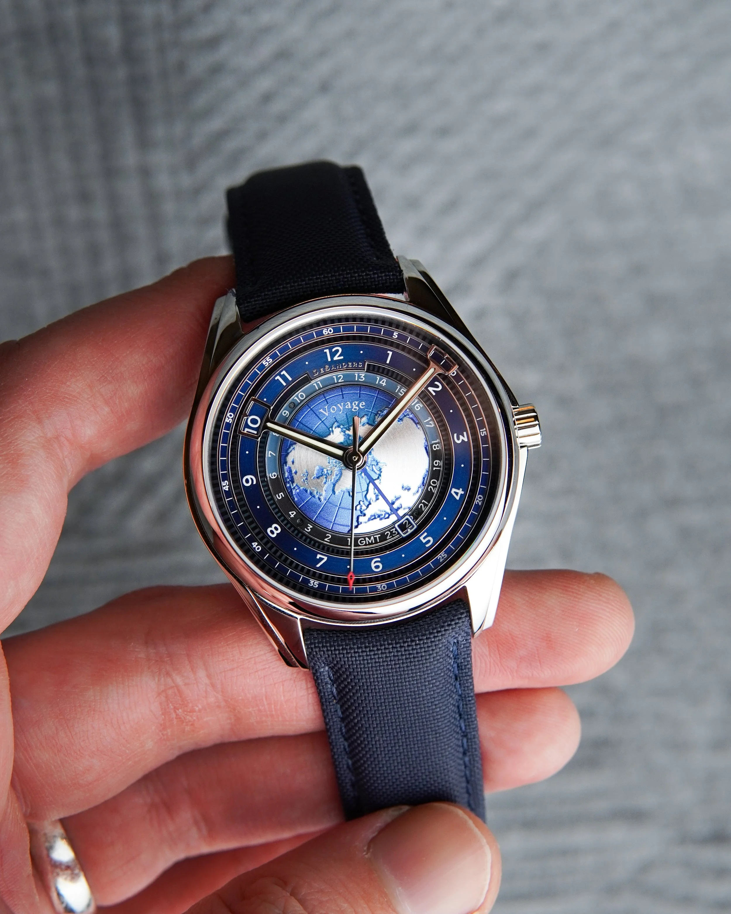 DeSanders Voyage — Watches in the North